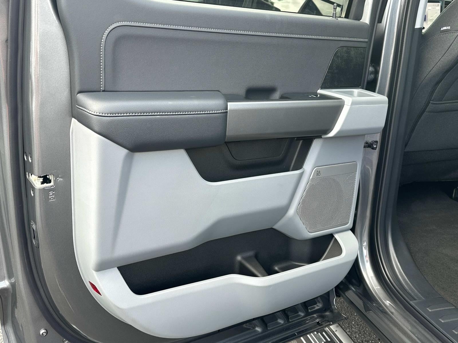 2025 Ford Super Duty F-250 SRW XLT 4WD CREW CAB 6.75' BO