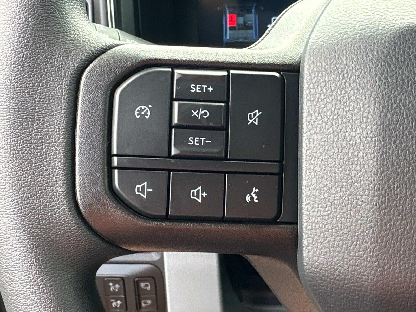 2025 Ford Super Duty F-250 SRW XLT 4WD CREW CAB 6.75' BO