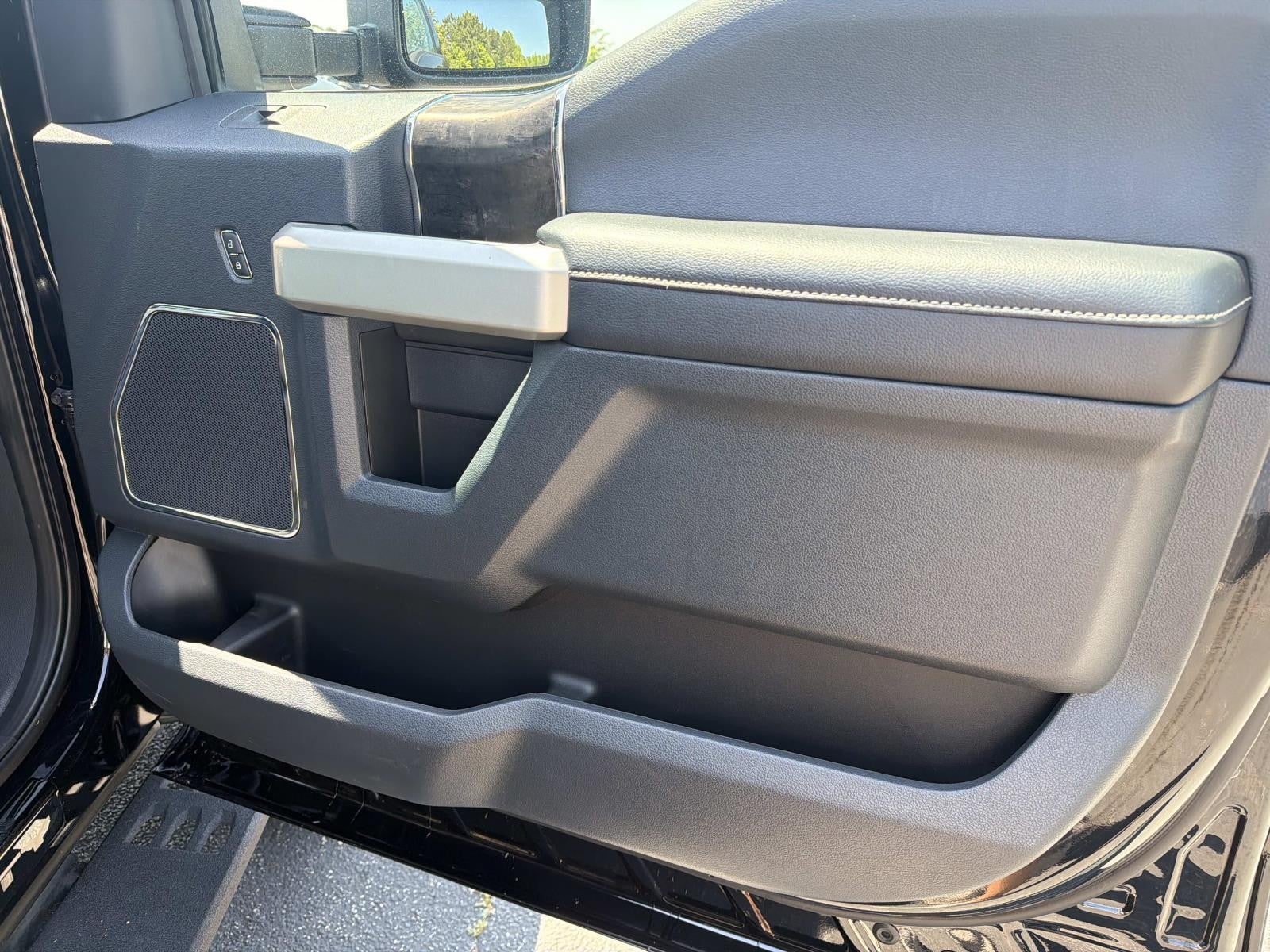 2022 Ford Super Duty F-250 SRW LARIAT