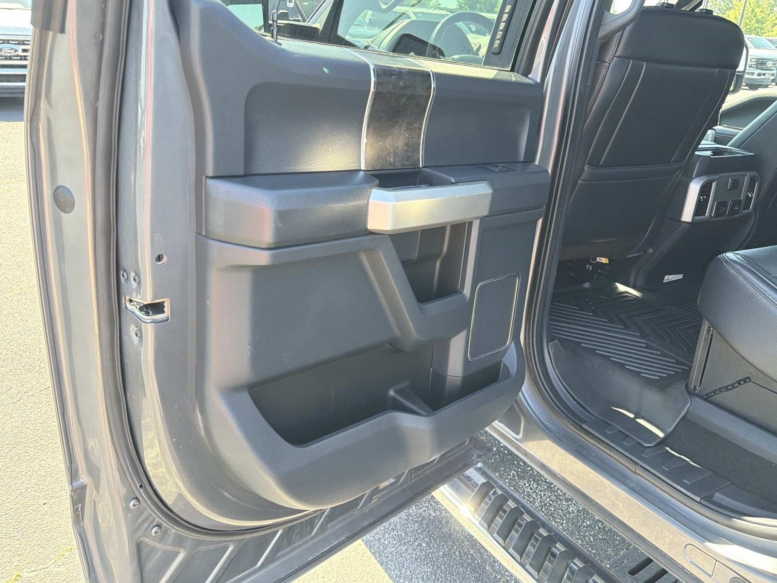 2022 Ford Super Duty F-250 SRW LARIAT