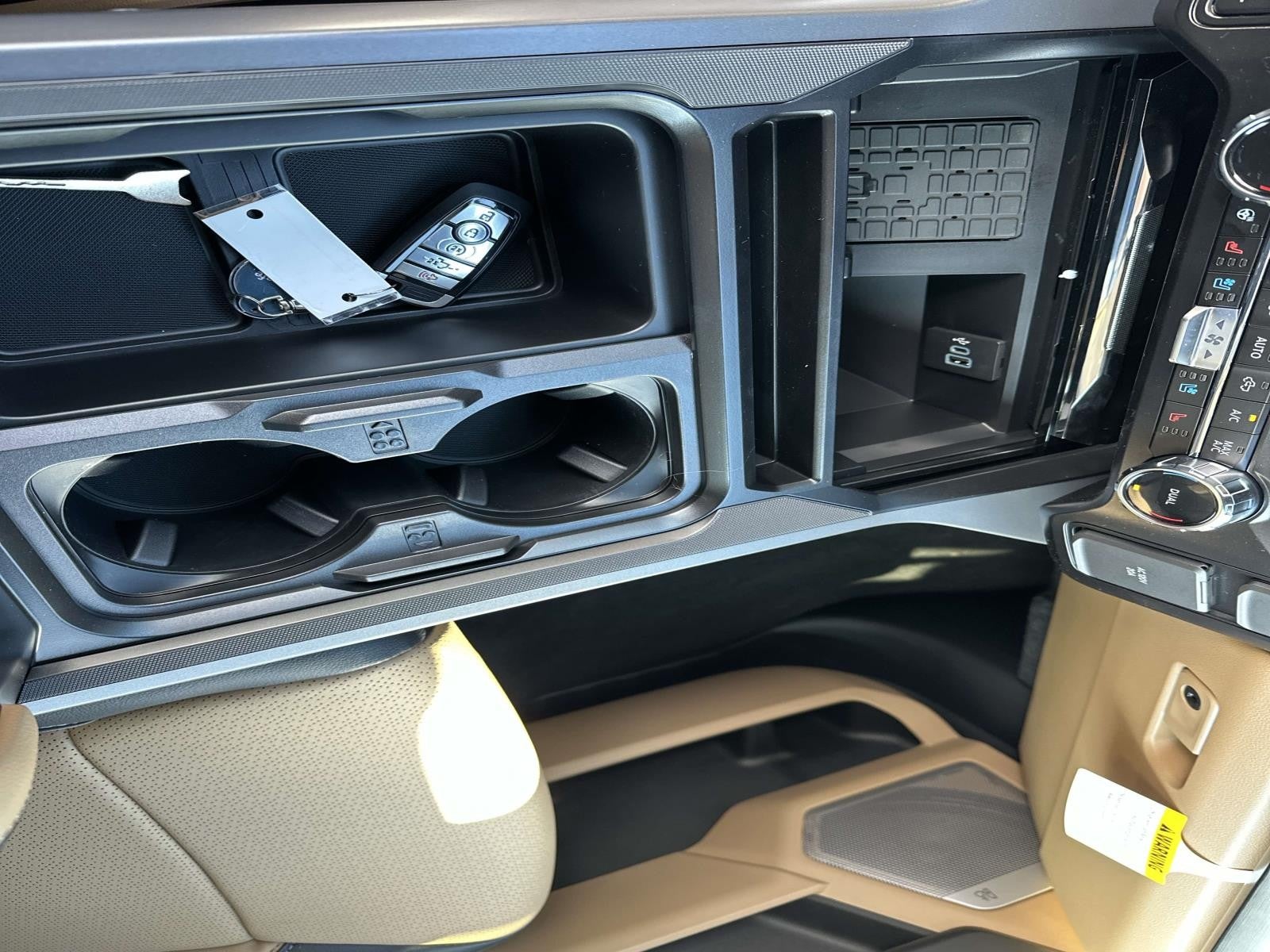 2026 Ford Super Duty F-350 SRW LARIAT 4WD CREW CAB 6.75'