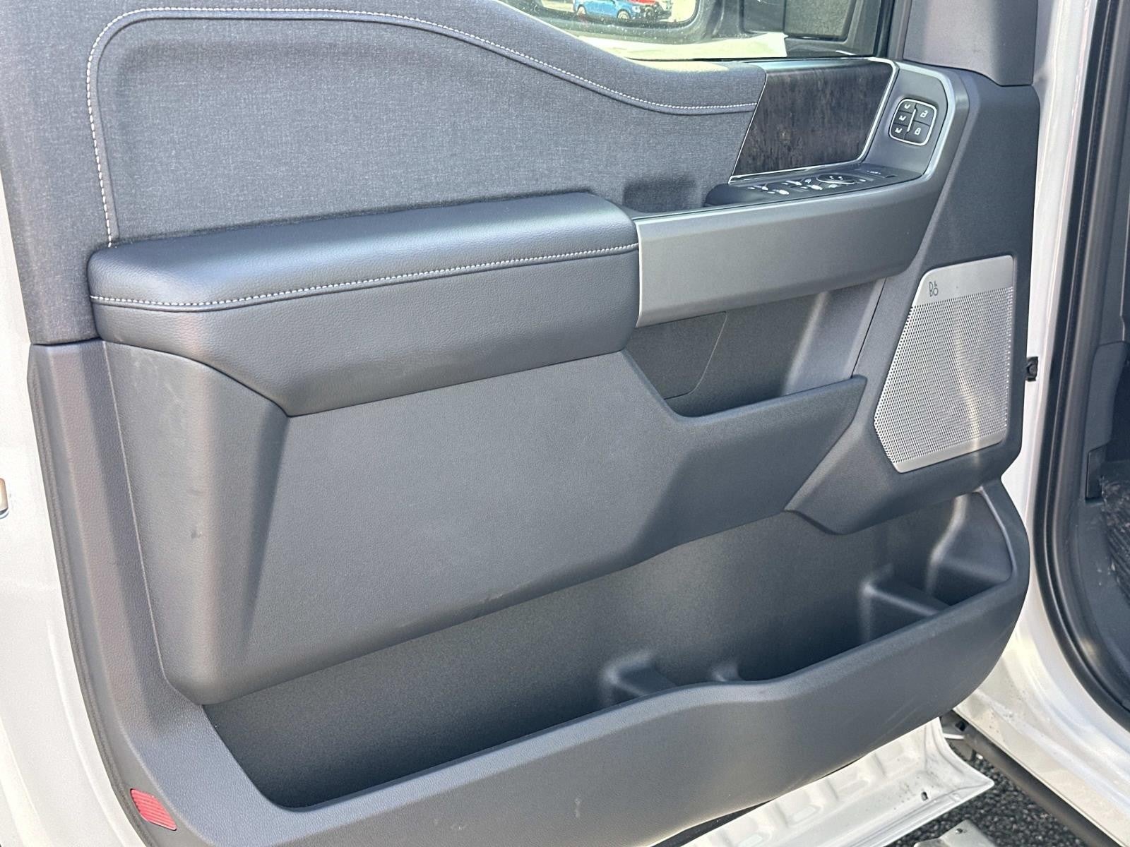 2026 Ford Super Duty F-350 SRW LARIAT 4WD CREW CAB 6.75'