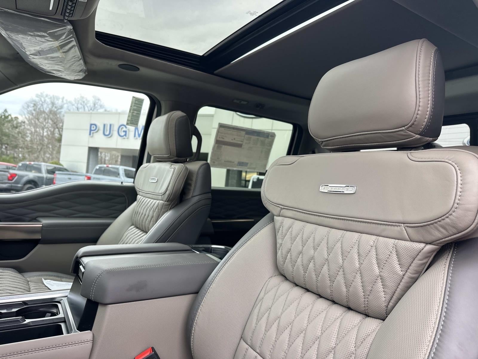 2026 Ford Super Duty F-350 DRW PLATINUM 4WD CREW CAB 8'