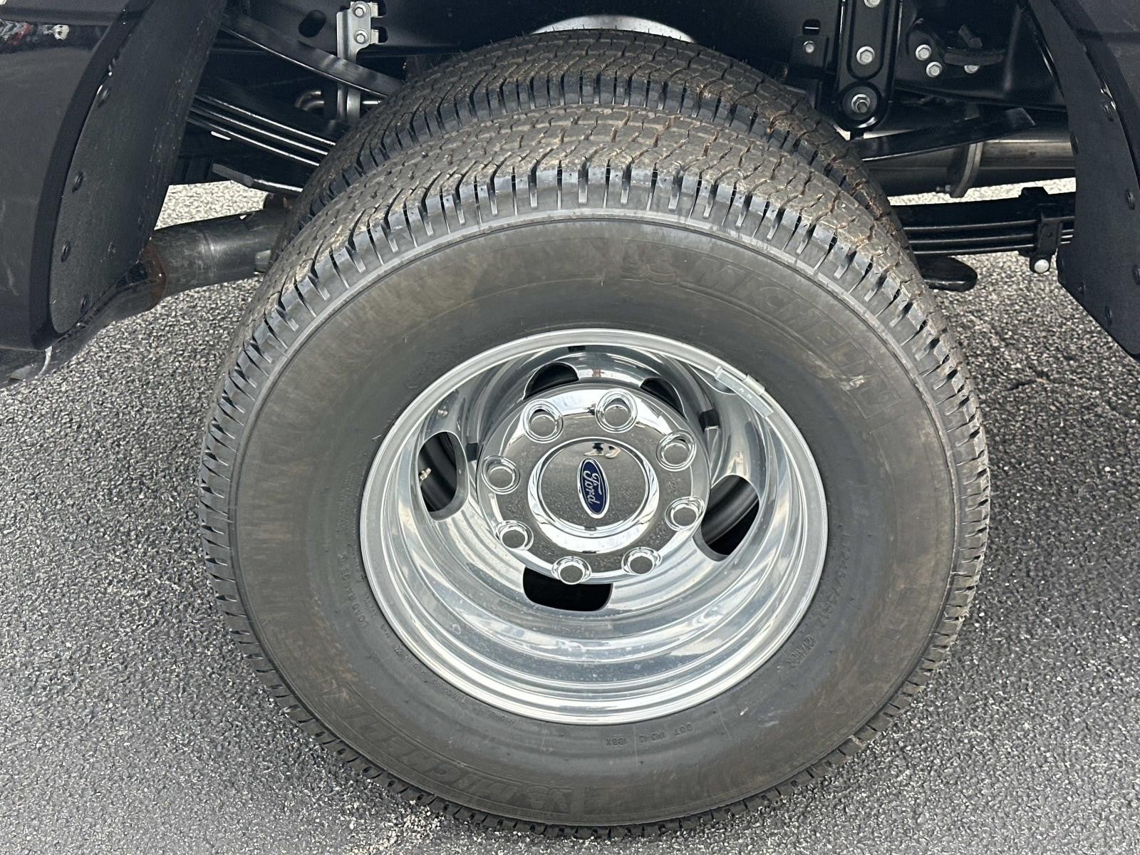 2026 Ford Super Duty F-350 DRW PLATINUM 4WD CREW CAB 8'