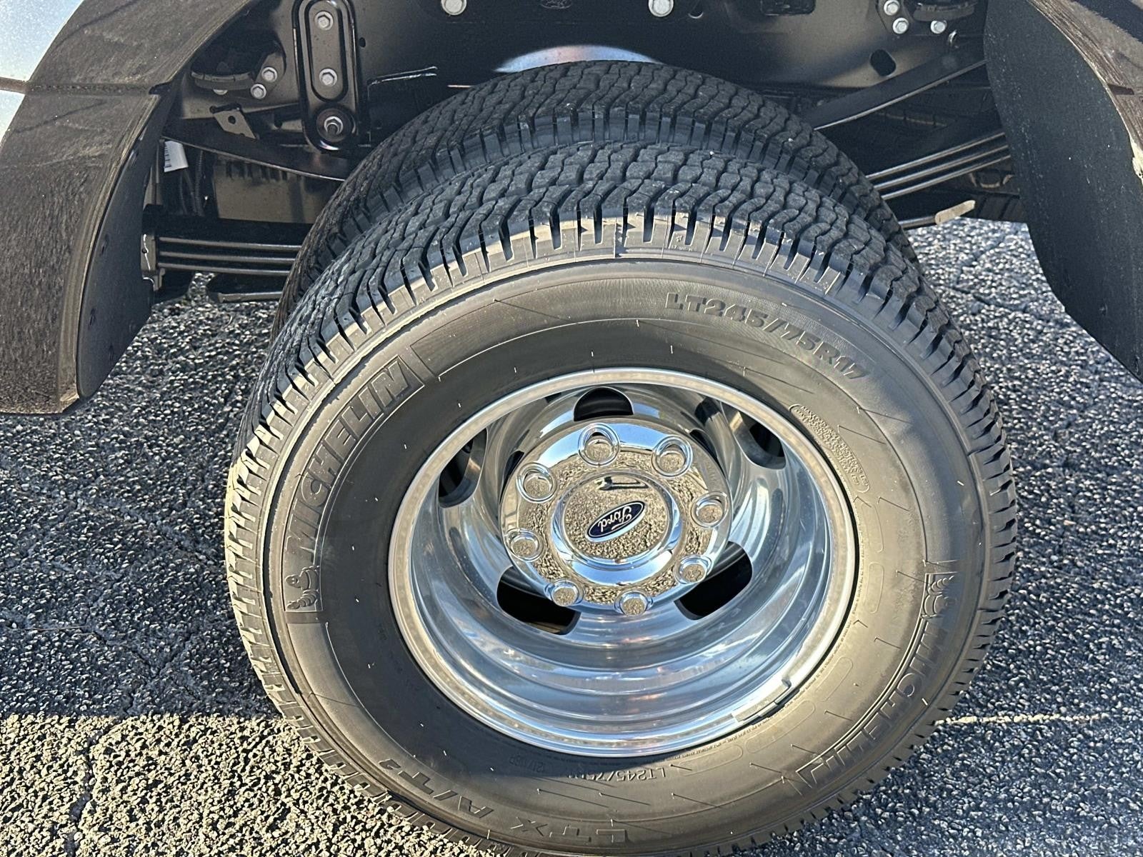 2026 Ford Super Duty F-350 DRW XL 4WD CREW CAB 8' BOX