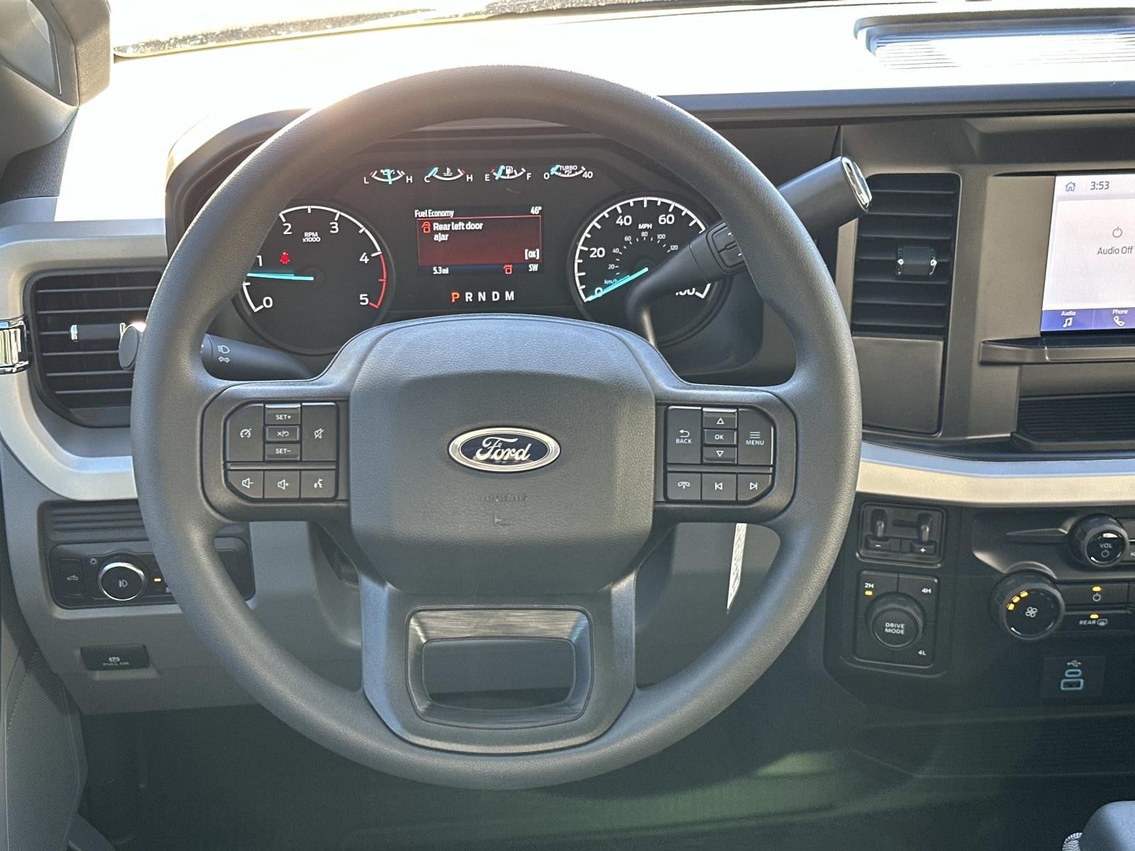 2026 Ford Super Duty F-350 DRW XL 4WD CREW CAB 8' BOX