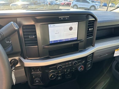 2026 Ford Super Duty F-350 DRW XL 4WD CREW CAB 8' BOX