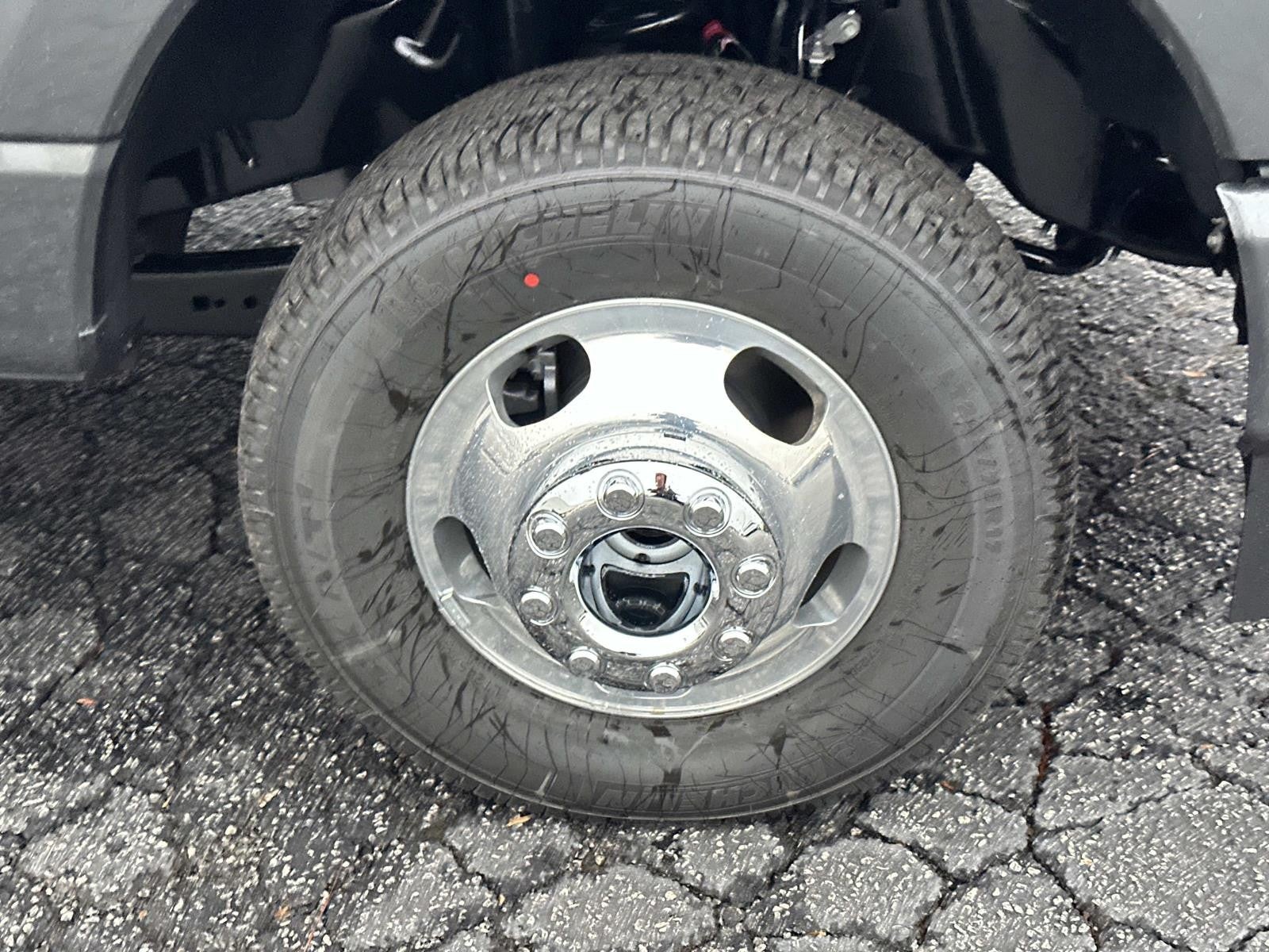 2026 Ford Super Duty F-350 DRW XL 4WD CREW CAB 8' BOX