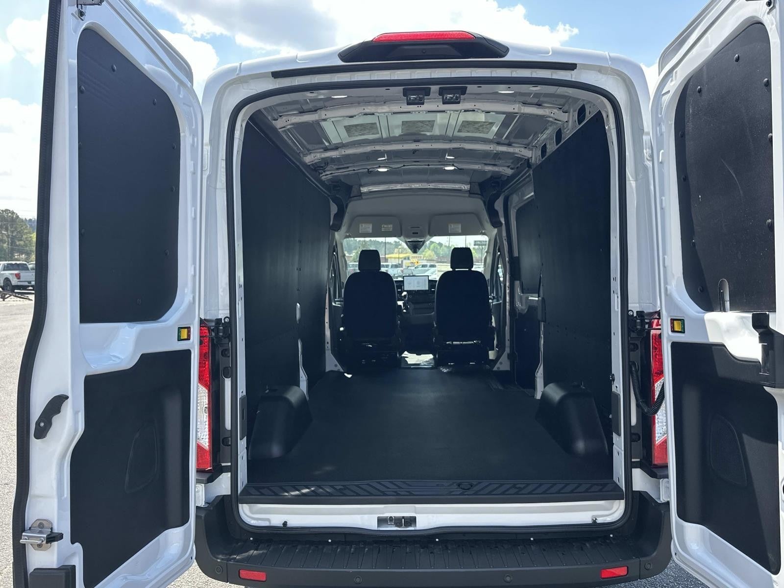 2026 Ford Transit Cargo Van T-250 148 MED RF 9150 GV