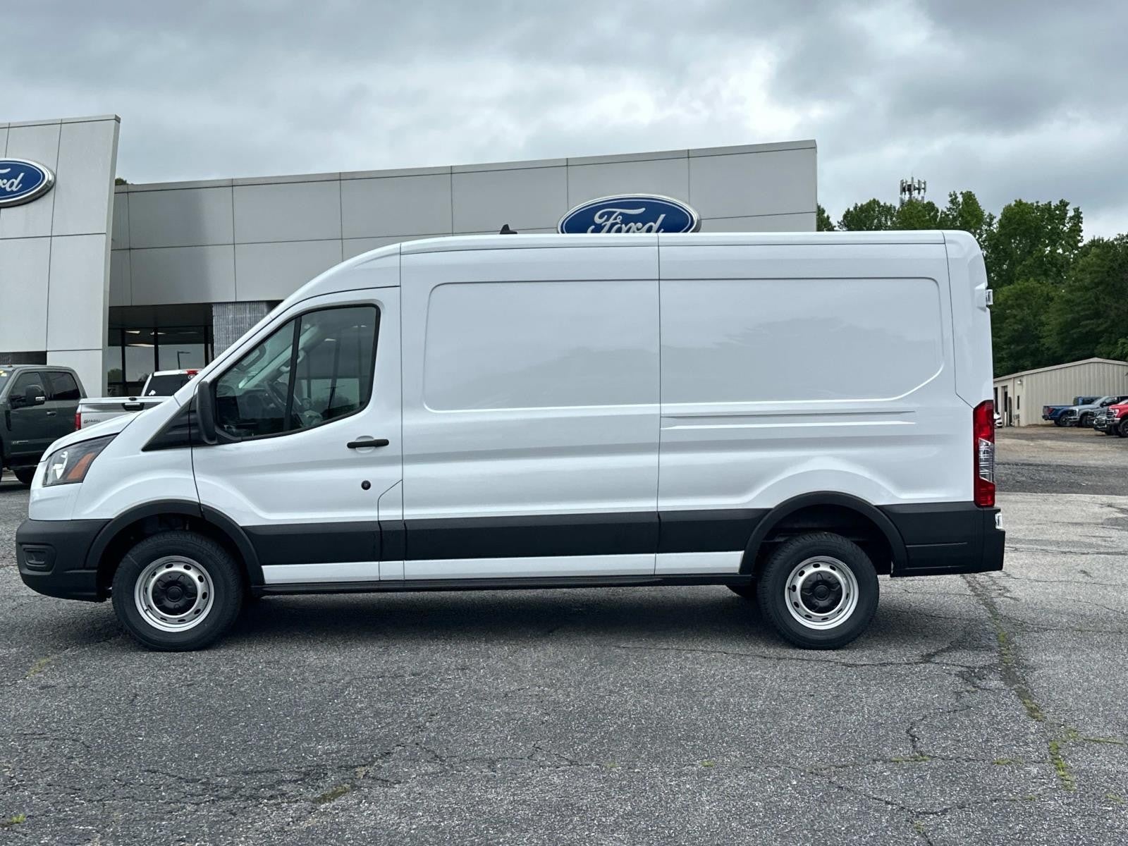2025 Ford Transit Cargo Van T-250 148 MED RF 9070 GV
