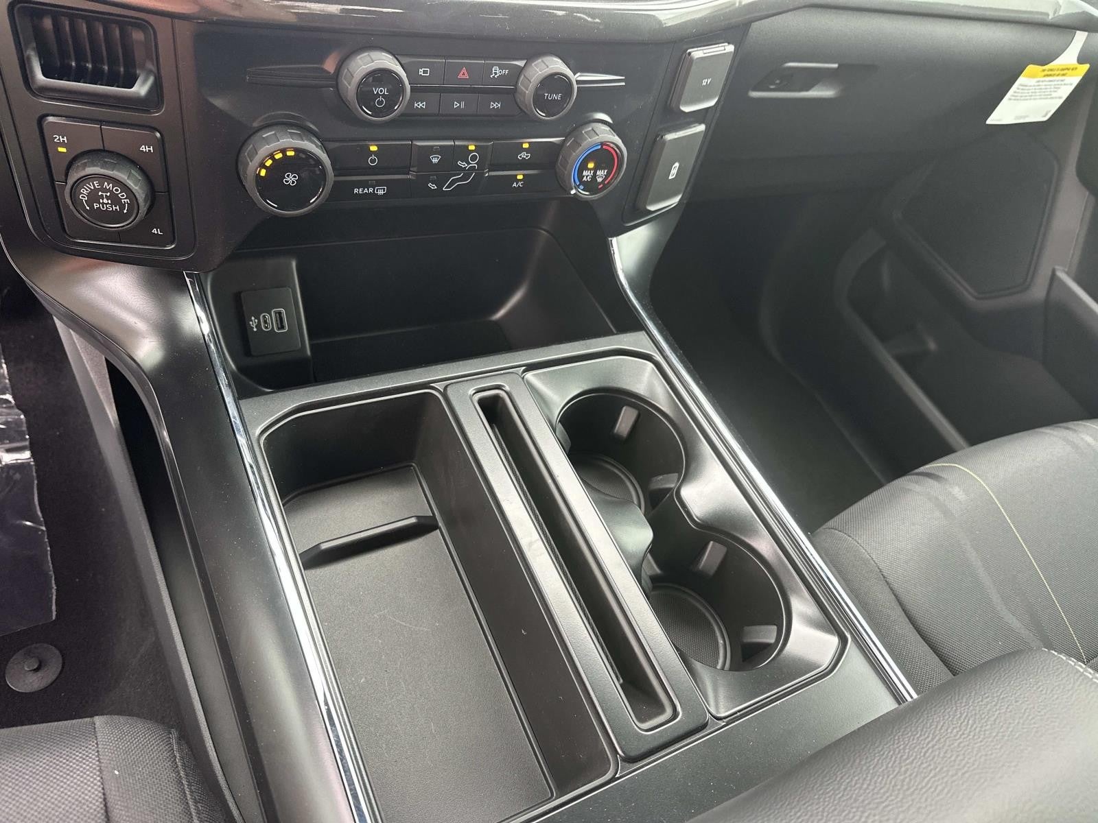 2025 Ford F-150 STX 4WD SUPERCREW 5.5' BO