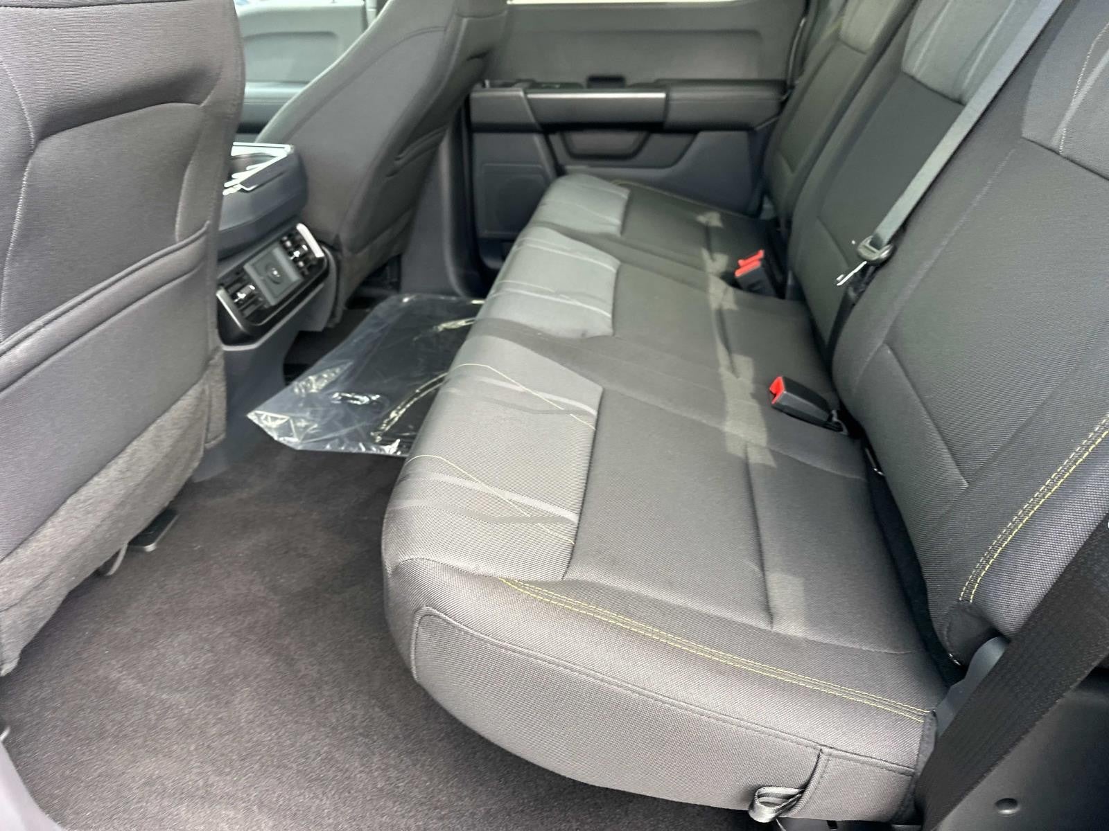 2025 Ford F-150 STX 4WD SUPERCREW 5.5' BO