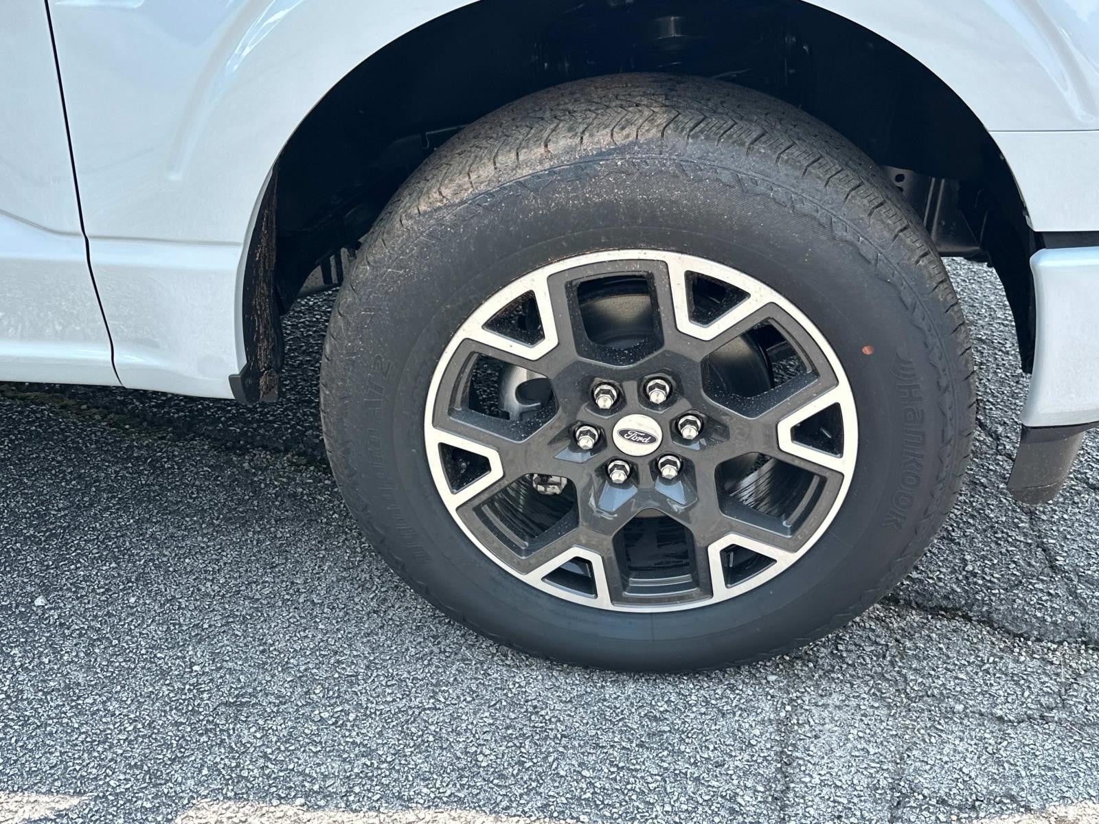 2025 Ford F-150 STX 4WD SUPERCREW 5.5' BO