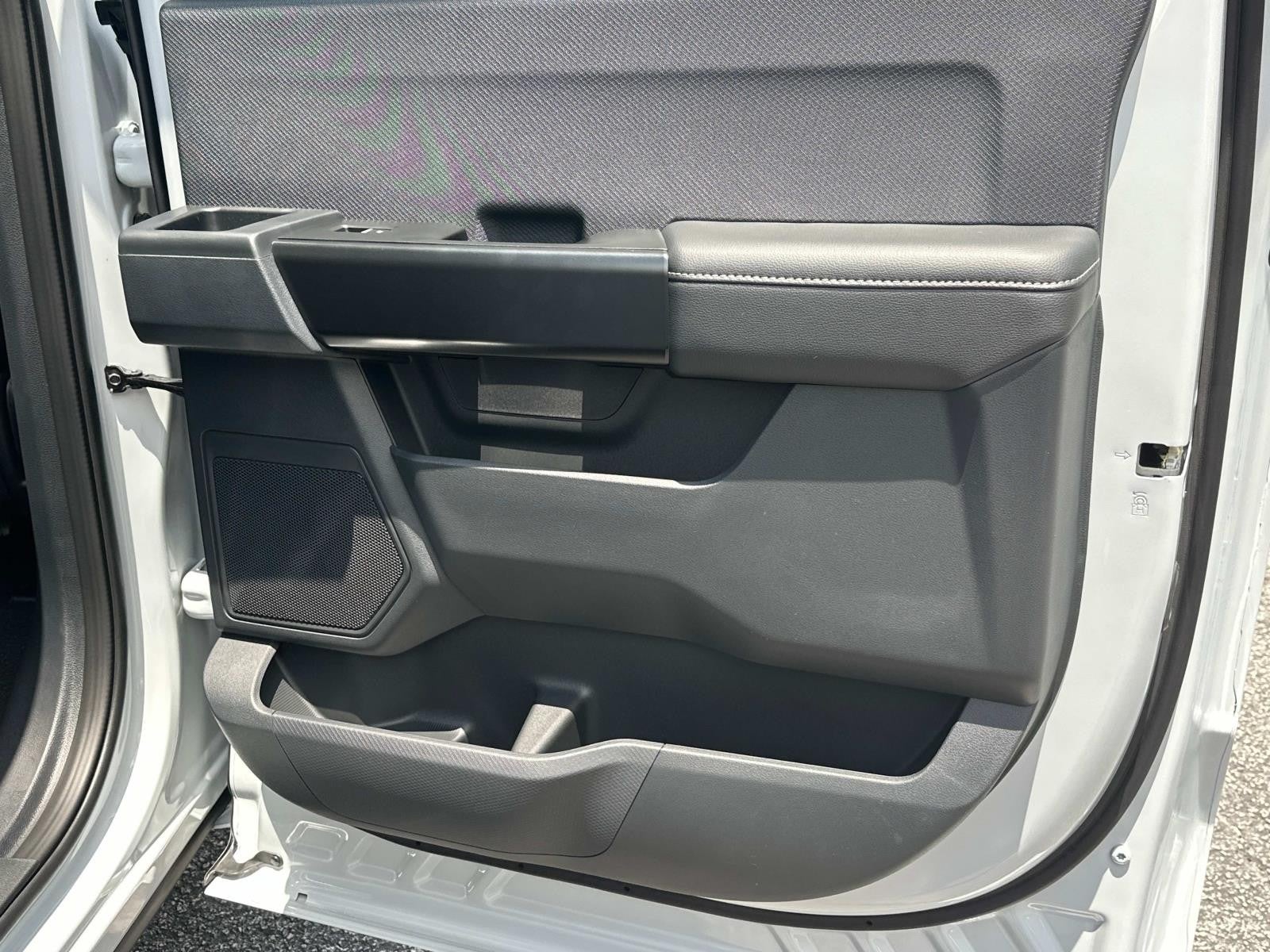 2025 Ford F-150 STX 4WD SUPERCREW 5.5' BO