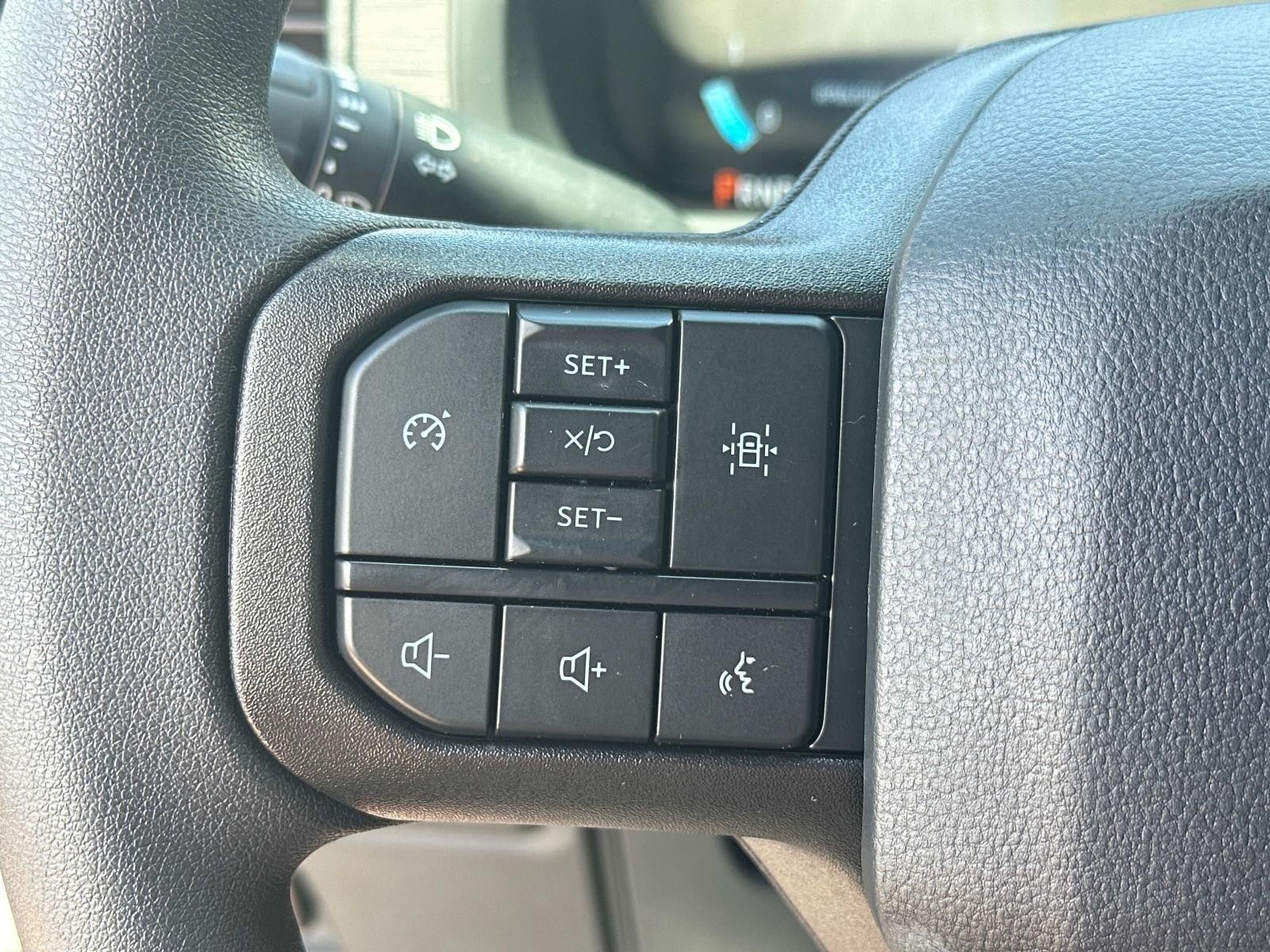 2025 Ford F-150 STX 4WD SUPERCREW 5.5' BO