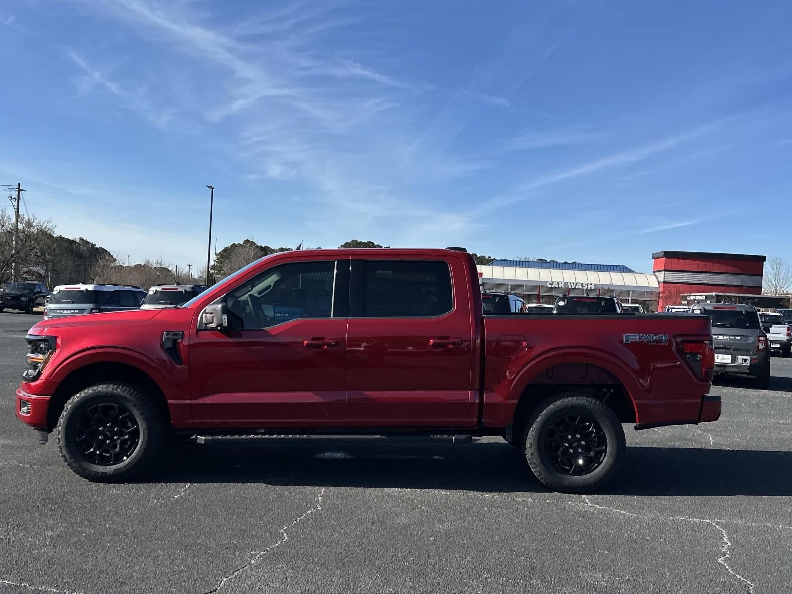2025 Ford F-150 XLT 4WD SUPERCREW 5.5' BO