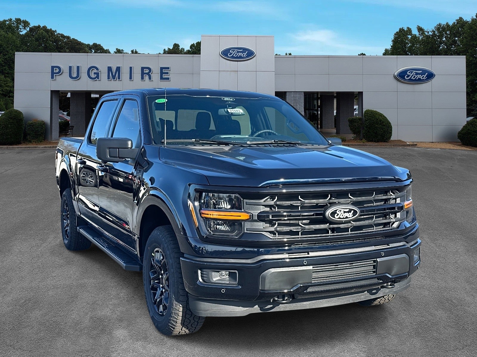 2025 Ford F-150 XLT 4WD SUPERCREW 5.5' BO