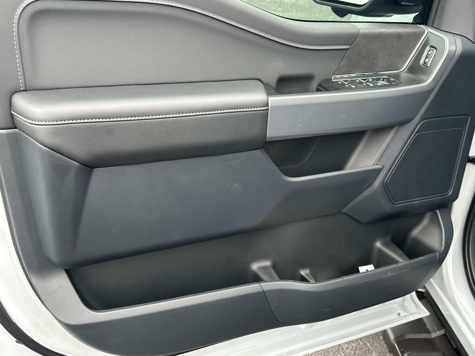 2025 Ford F-150 XLT 4WD SUPERCREW 5.5' BO