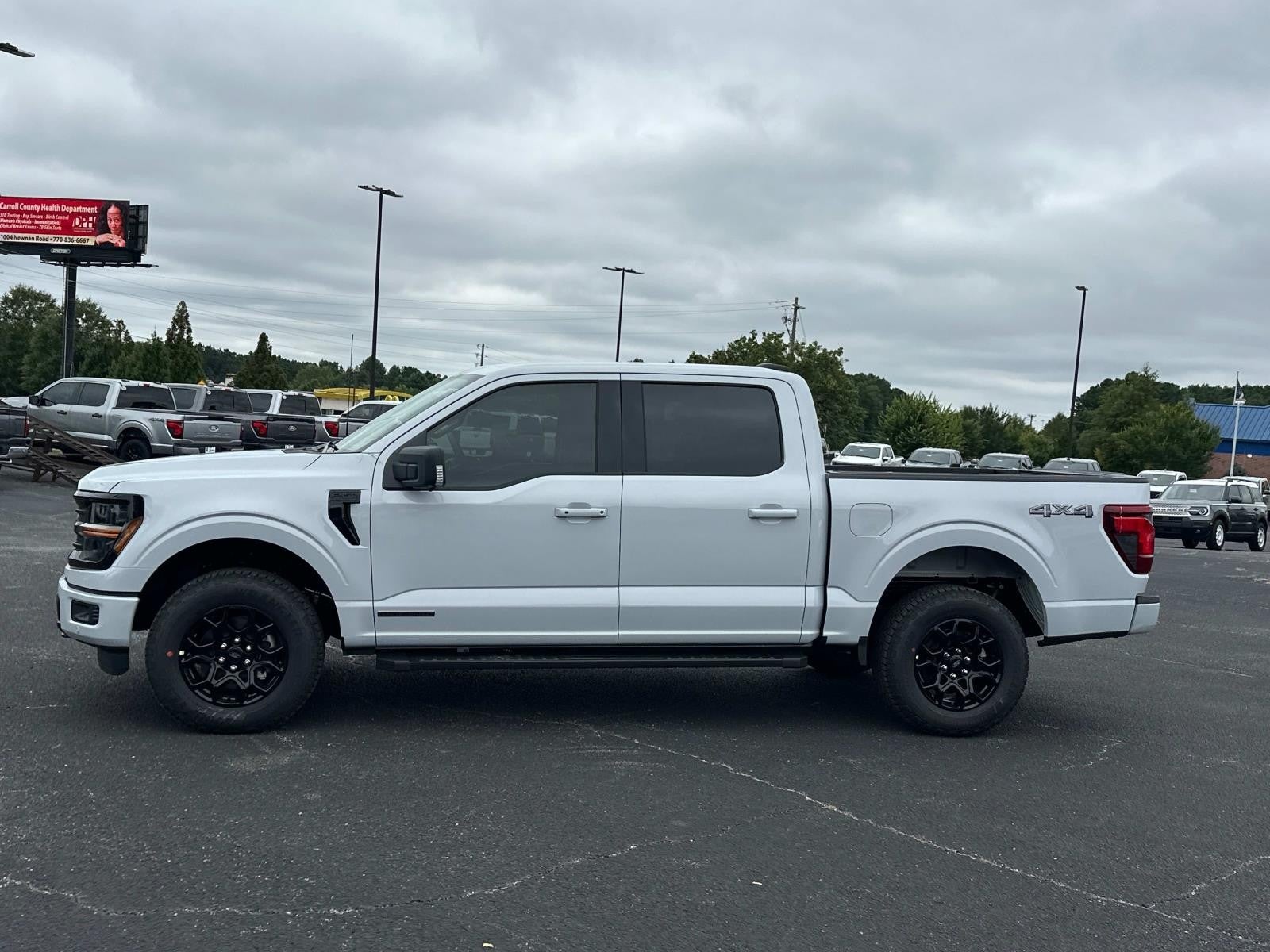 2025 Ford F-150 XLT 4WD SUPERCREW 5.5' BO