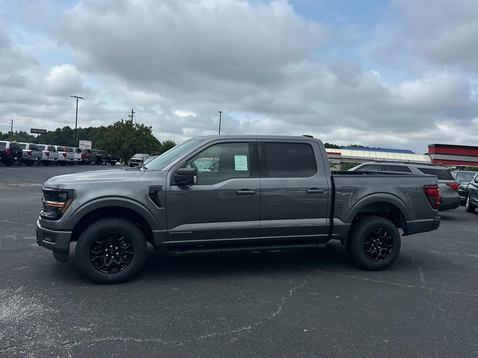 2025 Ford F-150 XLT 4WD SUPERCREW 5.5' BO