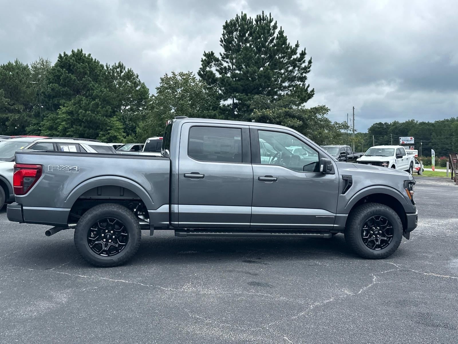 2025 Ford F-150 XLT 4WD SUPERCREW 5.5' BO