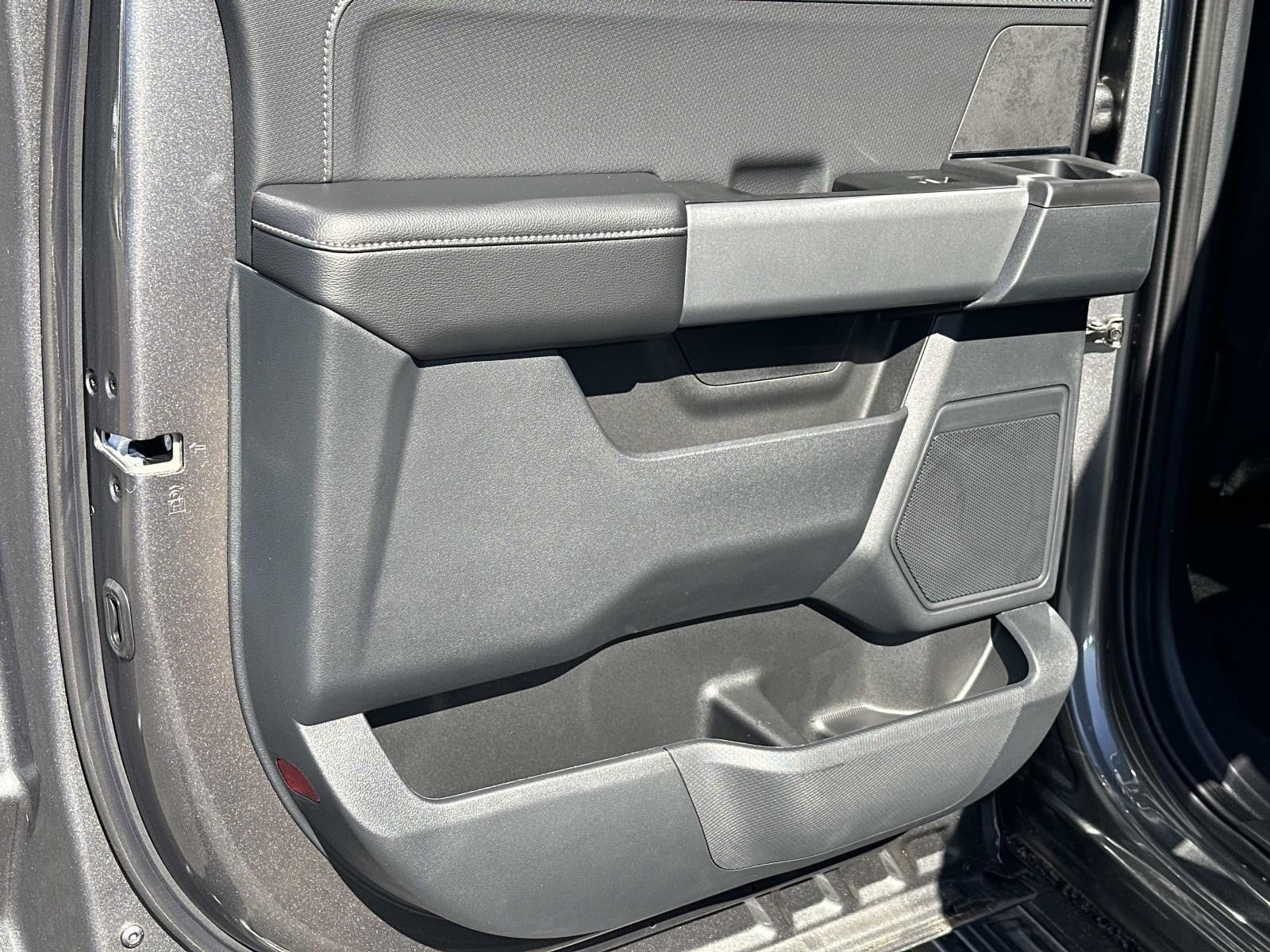 2025 Ford F-150 XLT 4WD SUPERCREW 5.5' BO