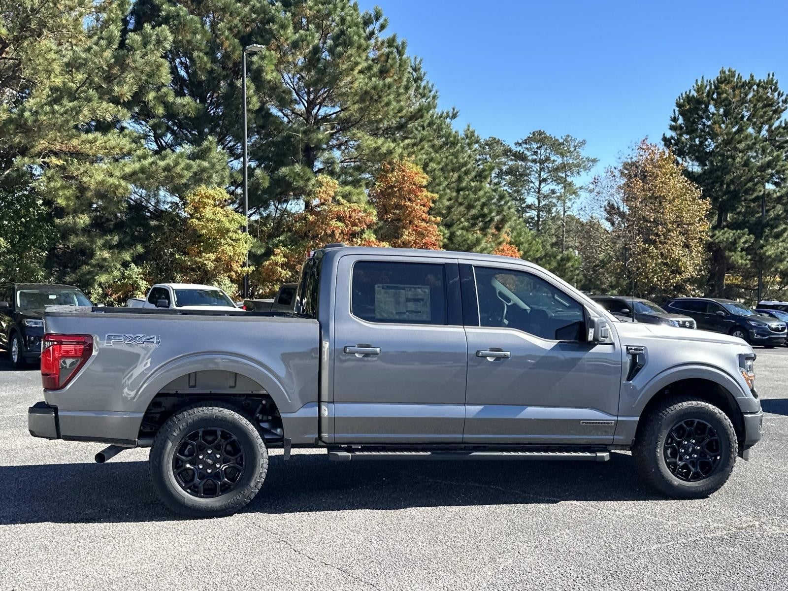 2025 Ford F-150 XLT 4WD SUPERCREW 5.5' BO