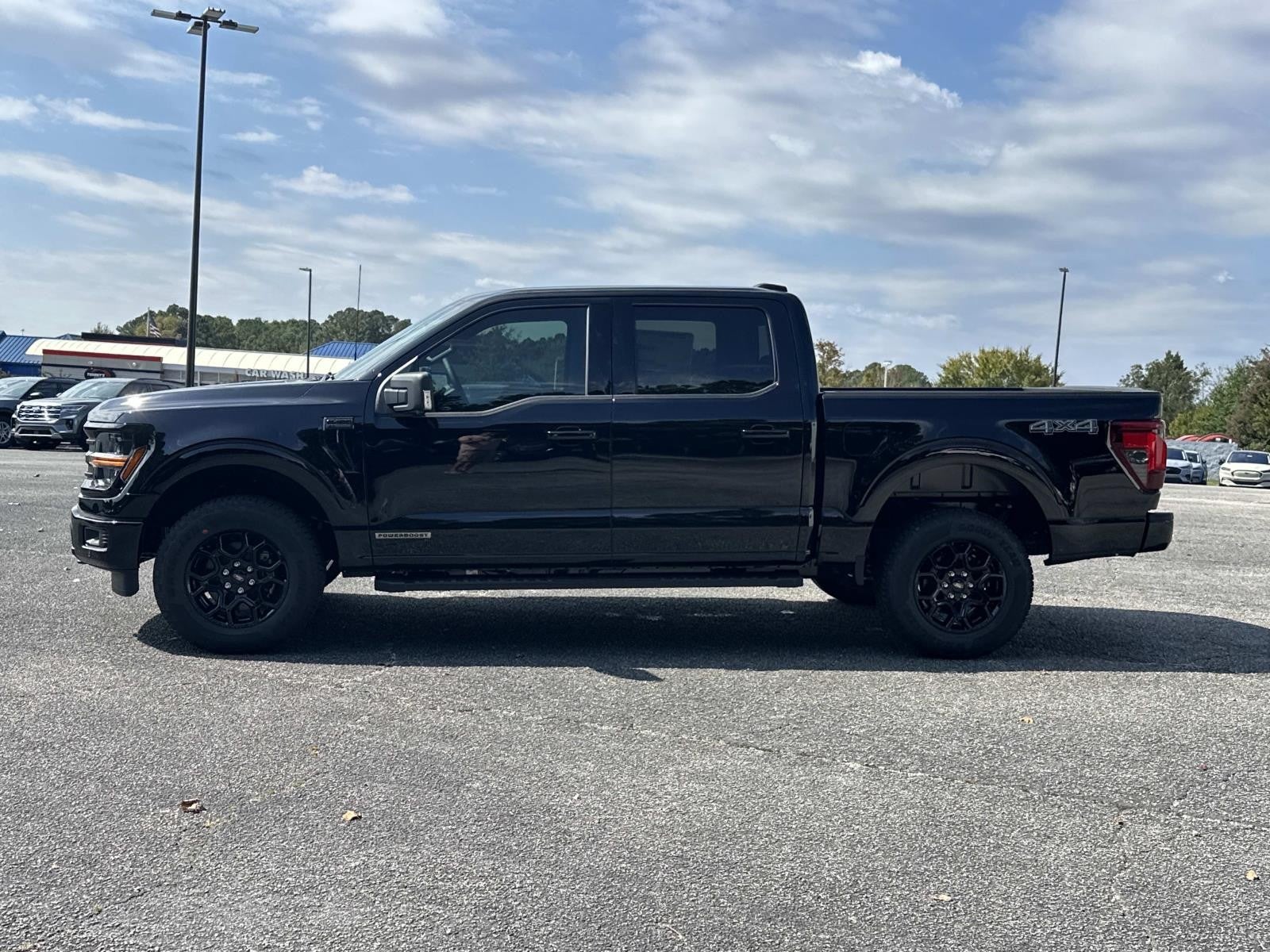 2025 Ford F-150 XLT 4WD SUPERCREW 5.5' BO
