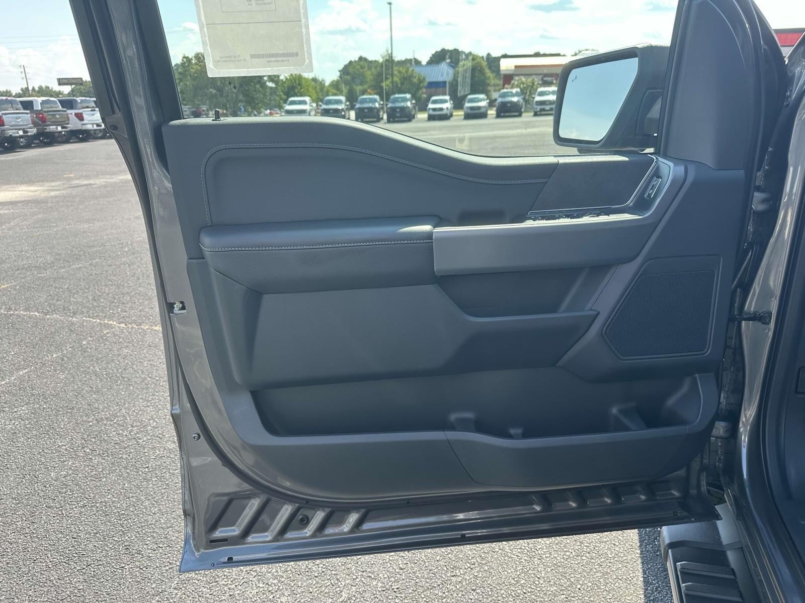 2025 Ford F-150 XLT 4WD SUPERCREW 5.5' BO