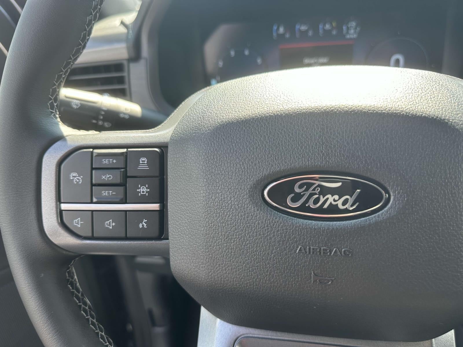 2025 Ford F-150 XLT 4WD SUPERCREW 5.5' BO