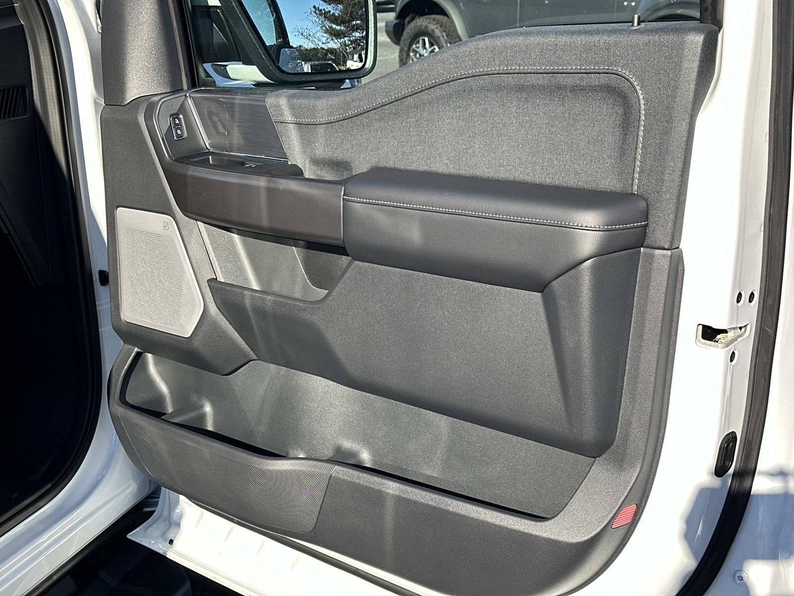 2025 Ford F-150 LARIAT 4WD SUPERCREW 5.5'