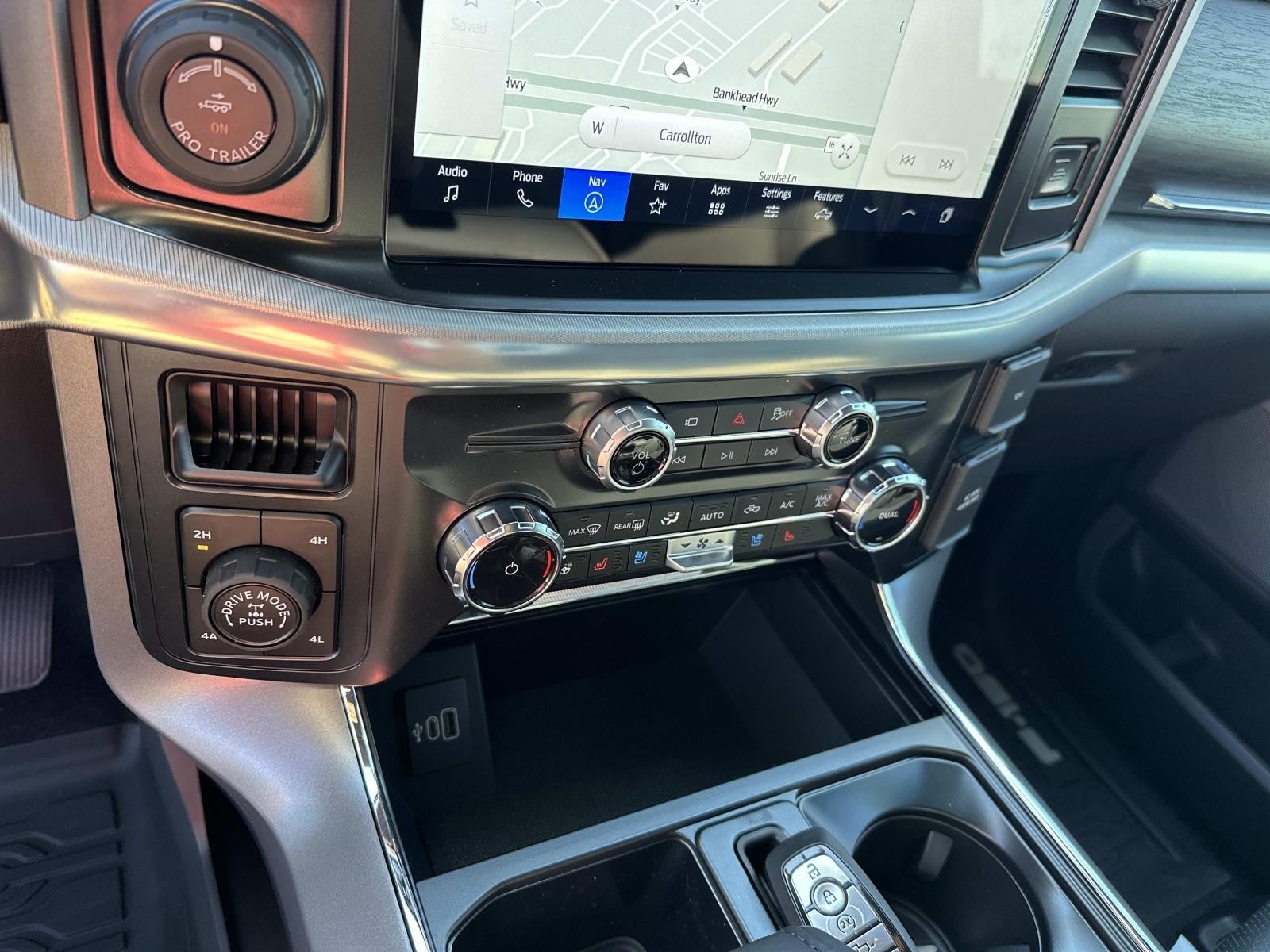 2026 Ford F-150 LARIAT 4WD SUPERCREW 5.5'