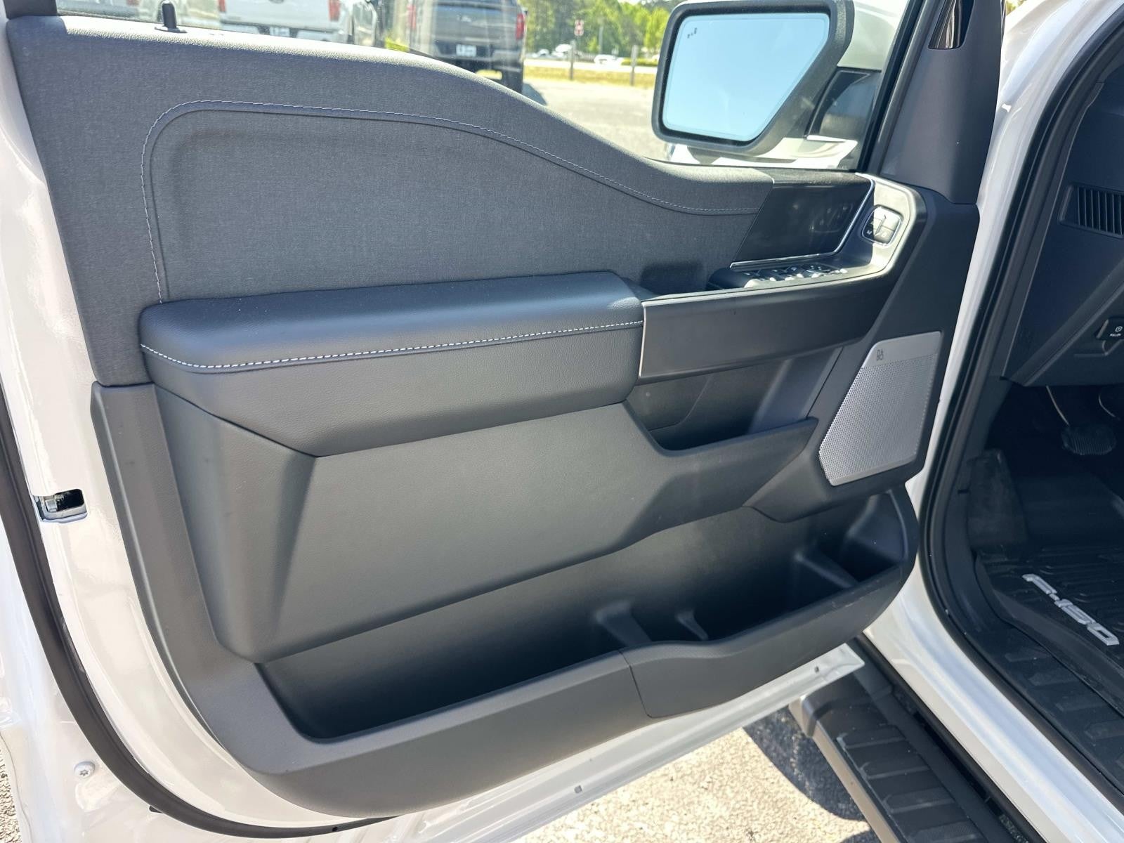 2026 Ford F-150 LARIAT 4WD SUPERCREW 5.5'