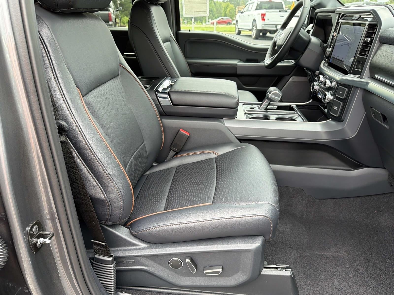 2026 Ford F-150 LARIAT 4WD SUPERCREW 5.5'