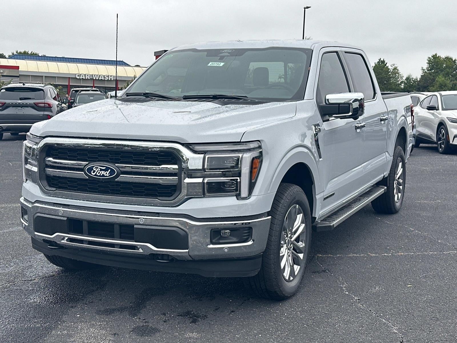 2025 Ford F-150 LARIAT 4WD SUPERCREW 5.5'