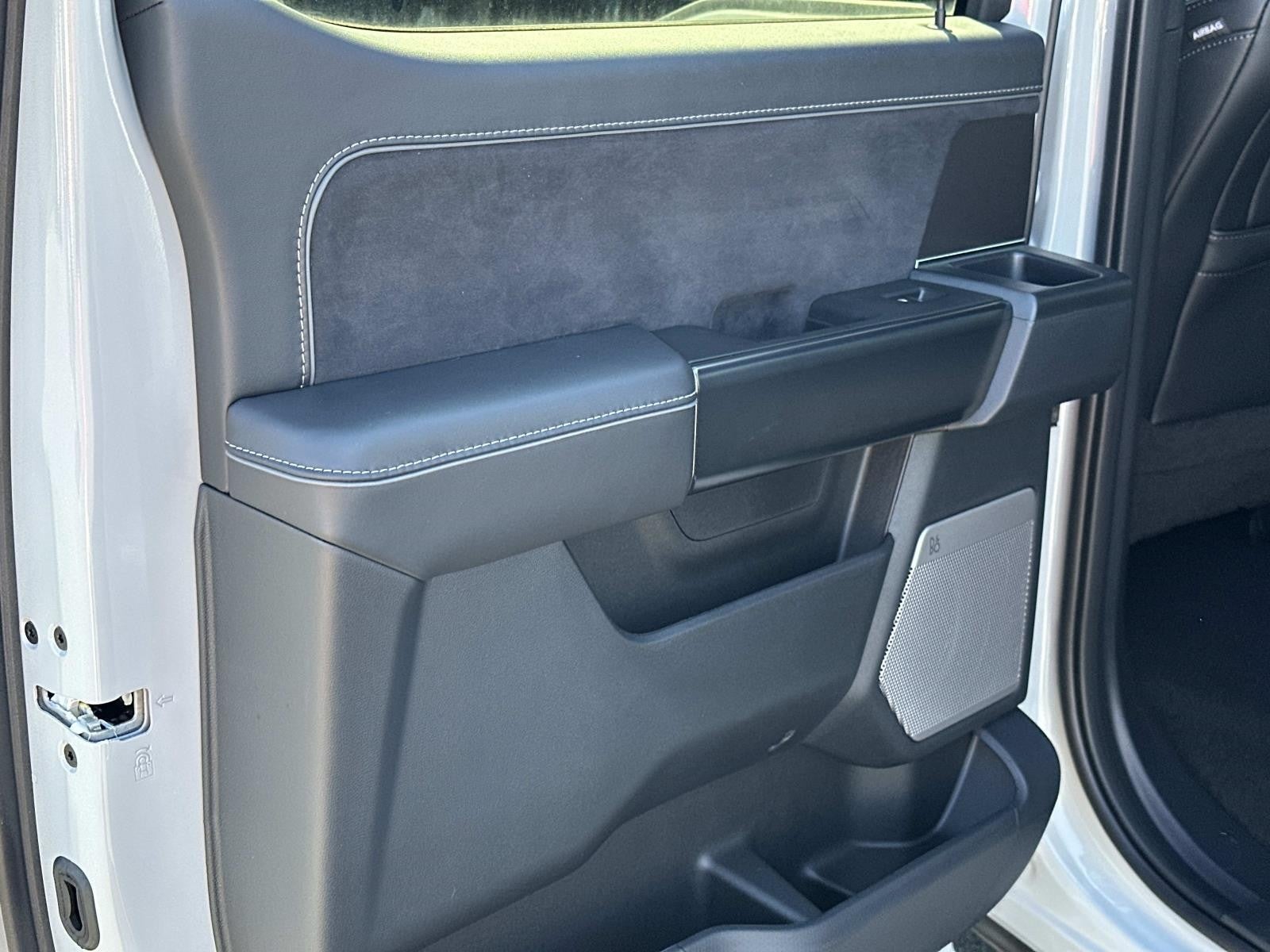 2026 Ford F-150 PLATINUM 4WD SUPERCREW 5.