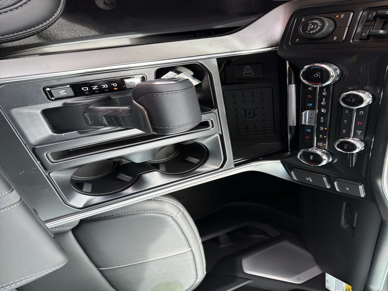 2026 Ford F-150 PLATINUM 4WD SUPERCREW 5.