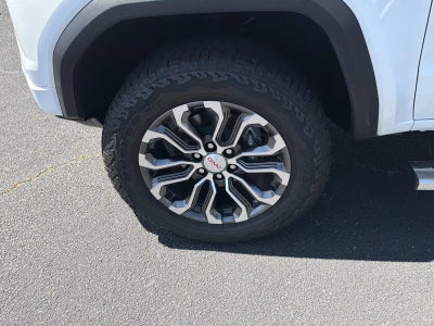 2025 GMC Canyon 4WD Denali