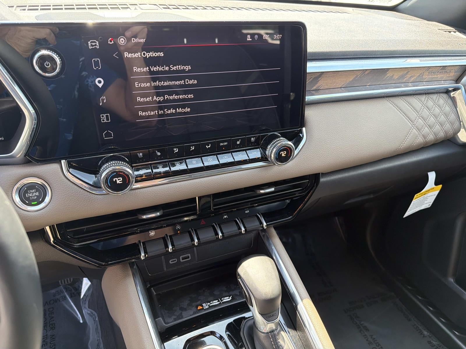 2025 GMC Canyon 4WD Denali