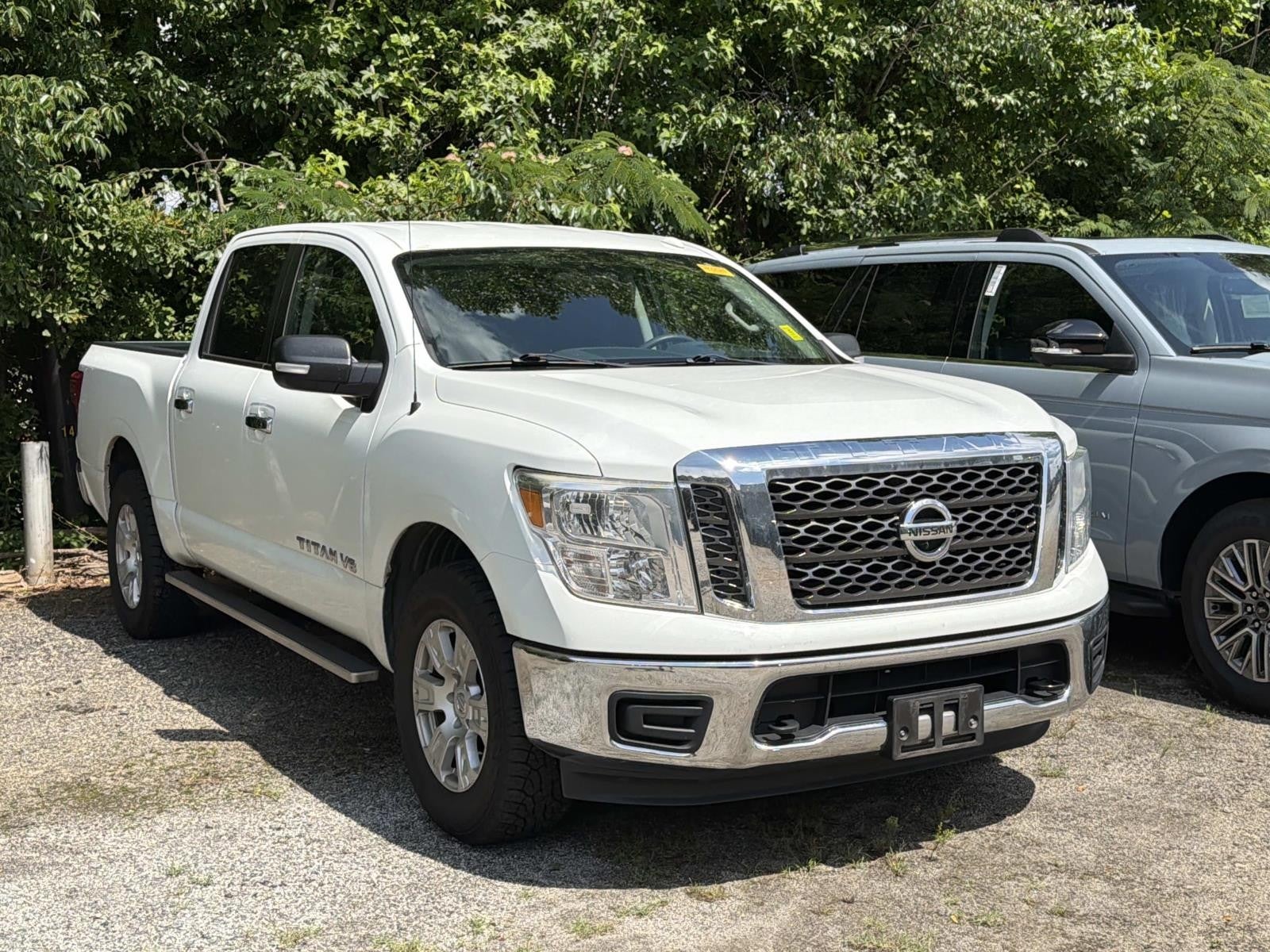 2018 Nissan Titan SV