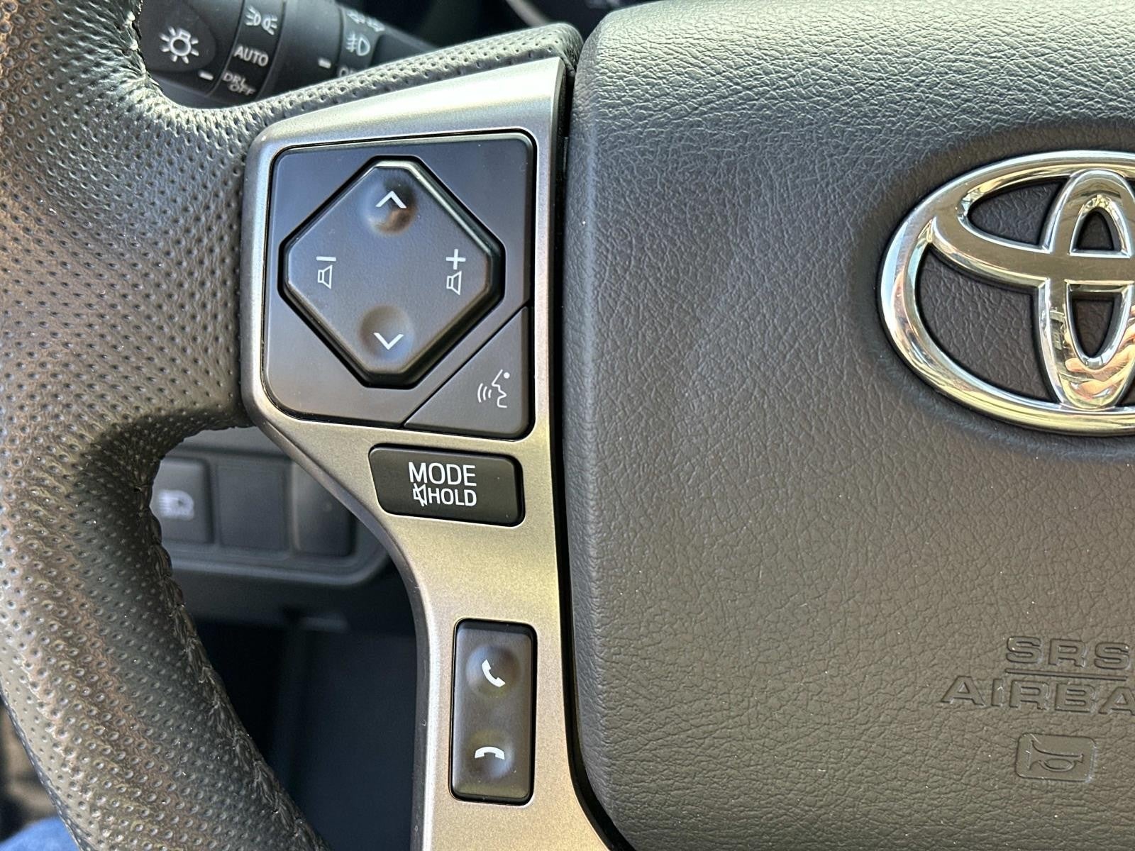 2022 Toyota Tacoma 4WD SR5