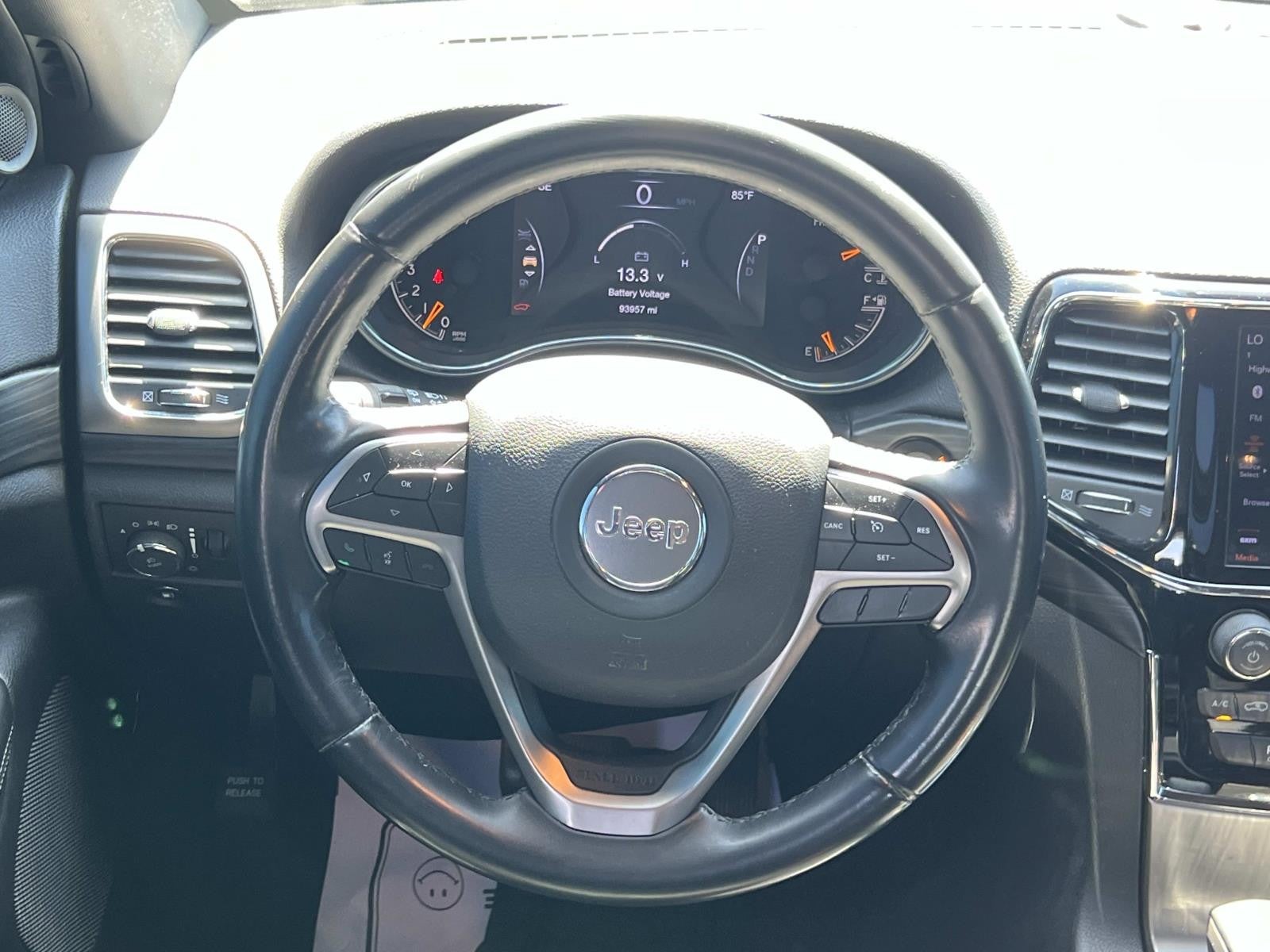 2019 Jeep Grand Cherokee Laredo