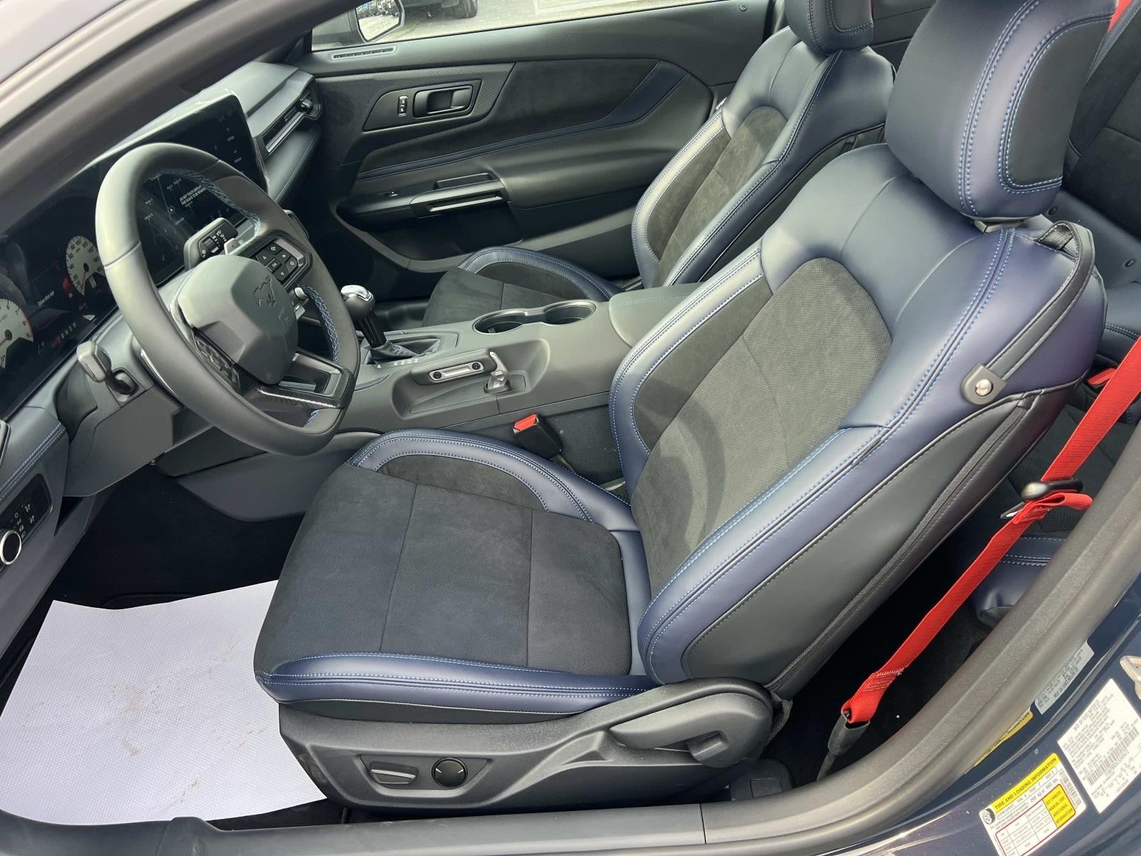 2026 Ford Mustang DARK HORSE FASTBACK