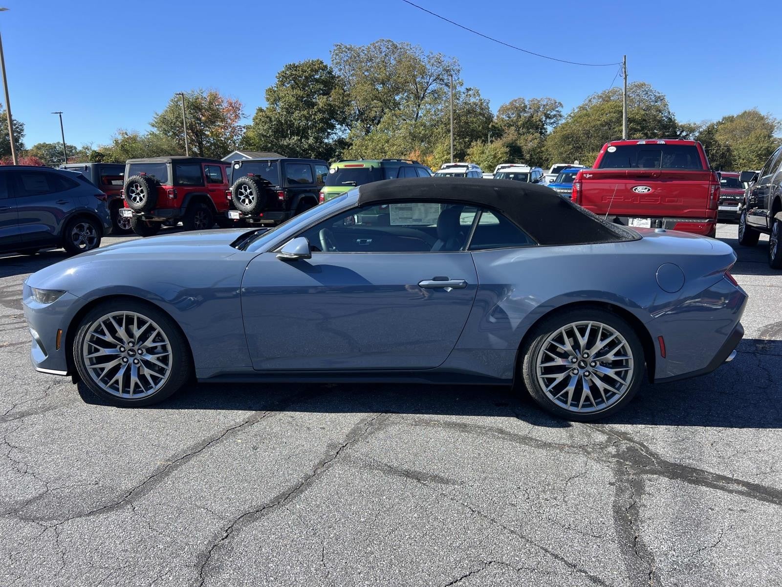 2026 Ford Mustang ECOBOOST PREMIUM CONVERTI