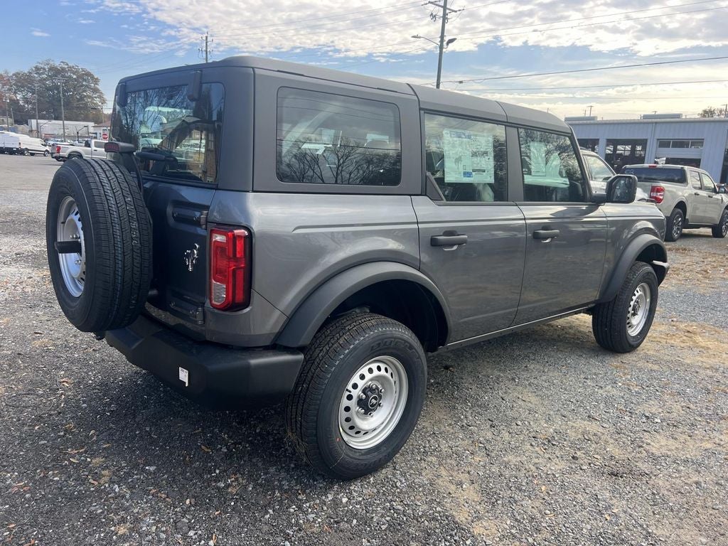 2025 Ford Bronco Base
