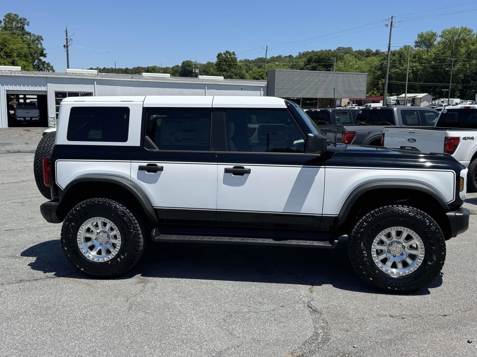 2026 Ford Bronco HERITAGE EDITION 4 DOOR A