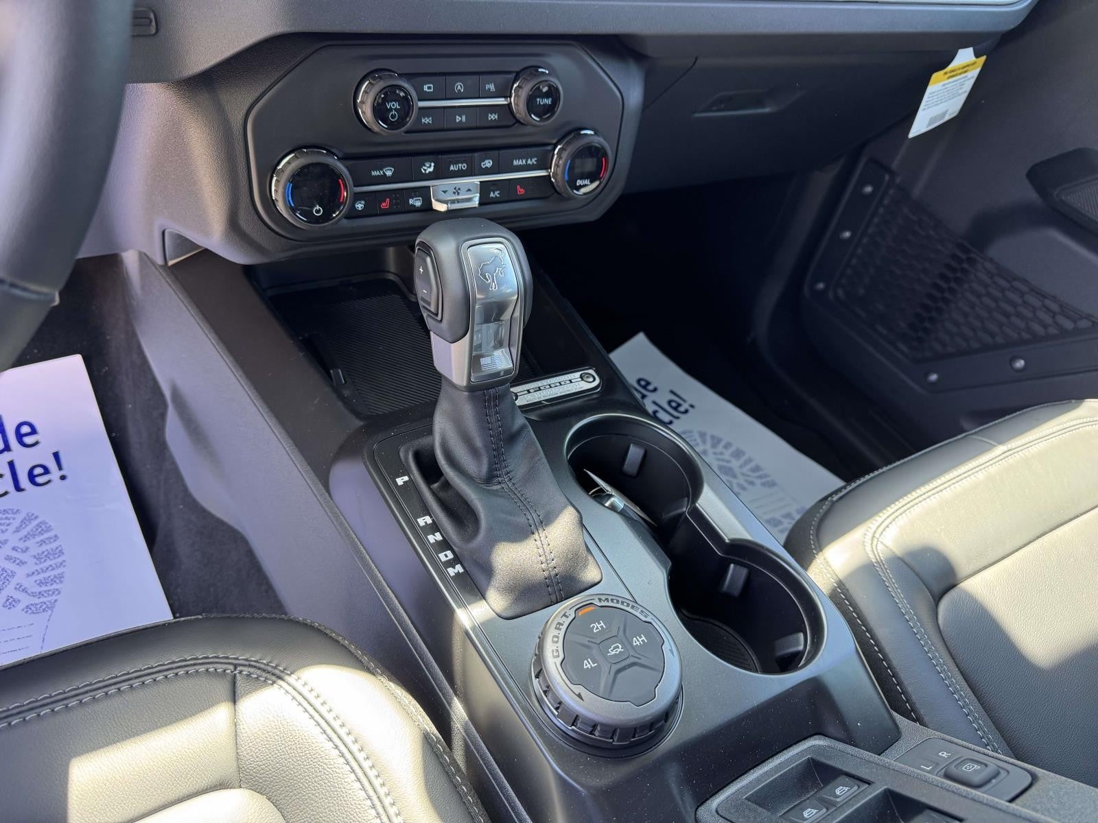 2026 Ford Bronco OUTER BANKS 4 DOOR 4X4