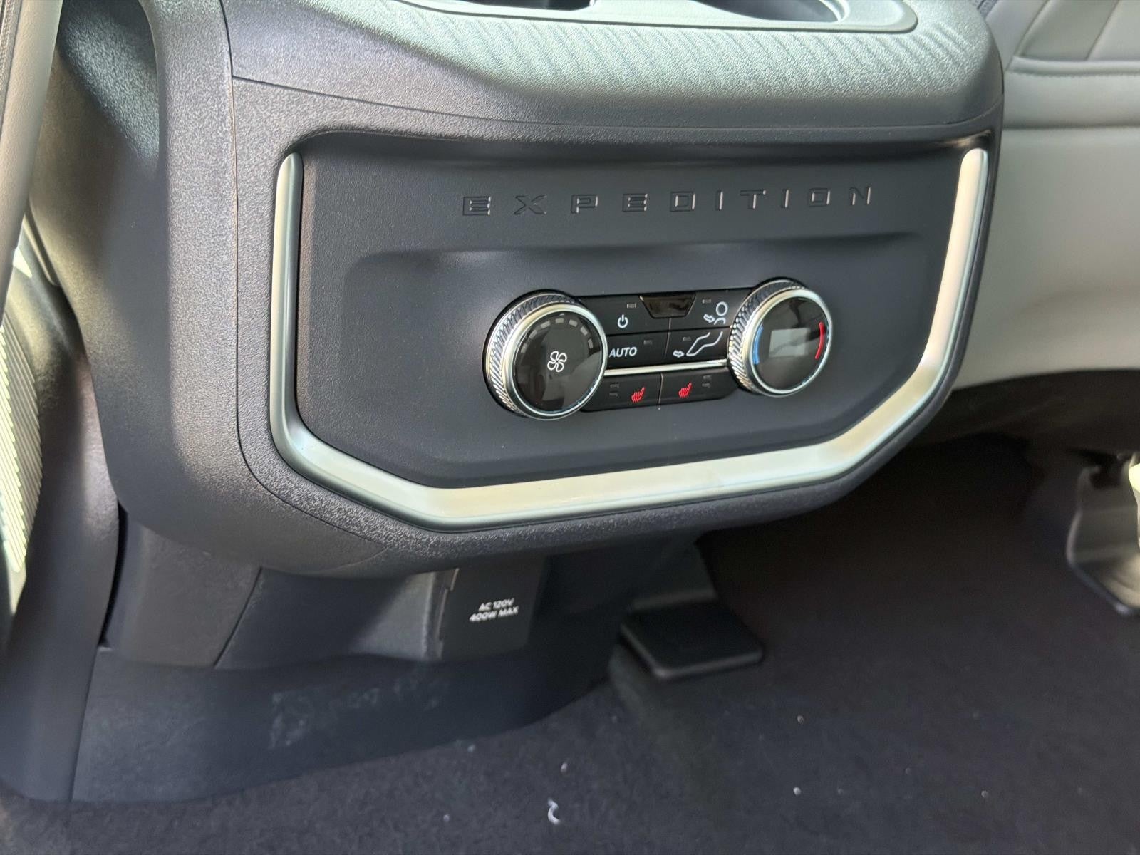 2027 Ford Expedition Max PLATINUM 4X4