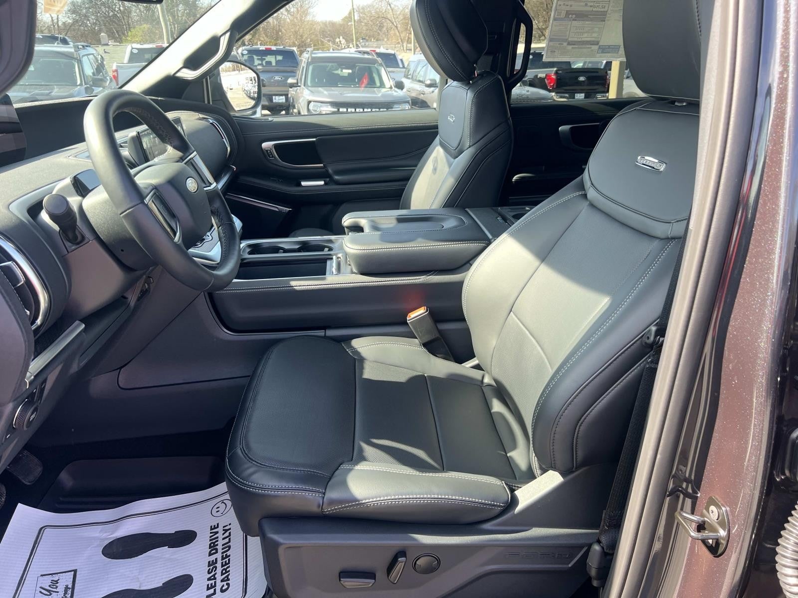 2026 Ford Expedition Max PLATINUM 4X4