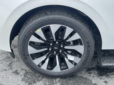 2026 Ford Expedition PLATINUM 4X4